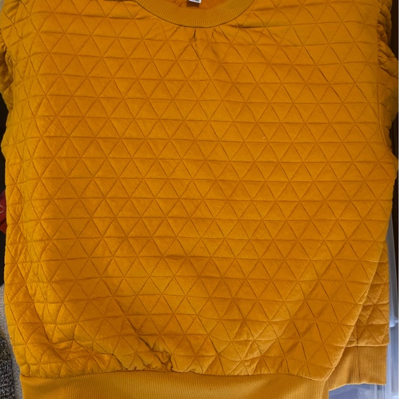 Women’s Cap Sleeved mustard top - Picture 2 of 3